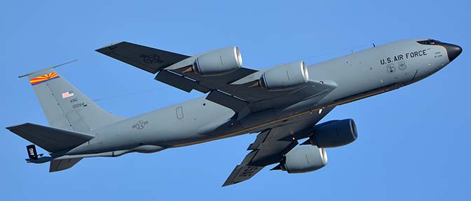 Boeing KC-135R 61-0284, Phoenix Sky Harbor, January 19, 2016